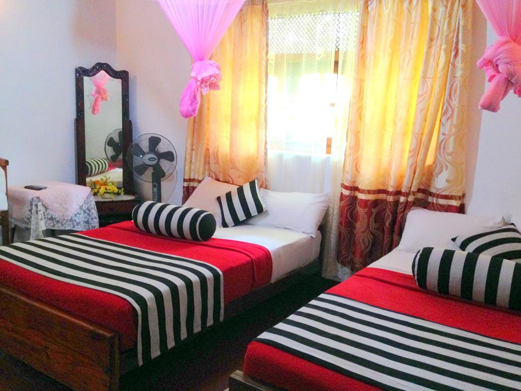 Eeshani Guest Inn Ела Екстериор снимка