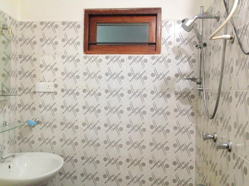 Eeshani Guest Inn Ела Екстериор снимка