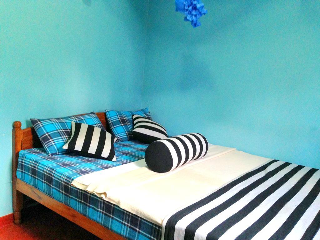 Eeshani Guest Inn Ела Екстериор снимка